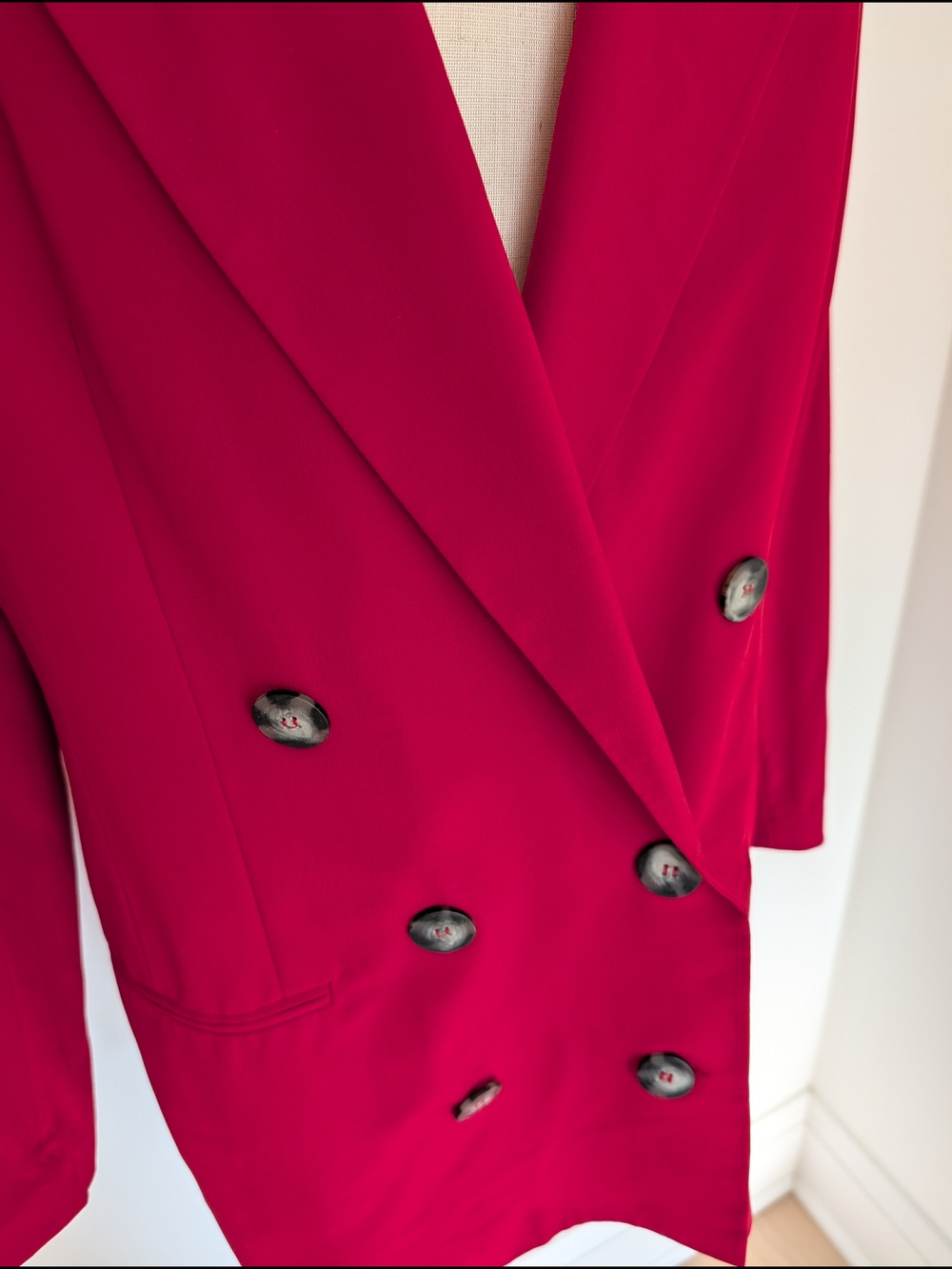 Hugo Buscati Silk Double-Breasted Bright Red Blazer - Picture 2 of 11